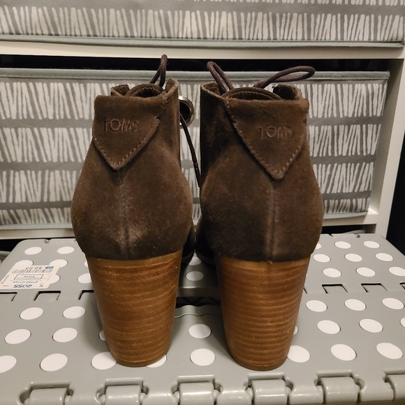 TOMS Chocolate Brown lace up bootie size 9.5 - Picture 5 of 8